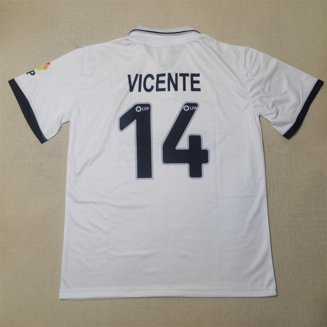 with LFP Patch Retro Jersey 2002-2003 Valencia VICENTE 14 Home Soccer Jersey Vintage Football Shirt