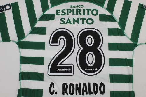 Retro Jersey 2003-2004 Sporting Lisbon C.RONALDO 28 Home Soccer Jersey Vintage Football Shirt