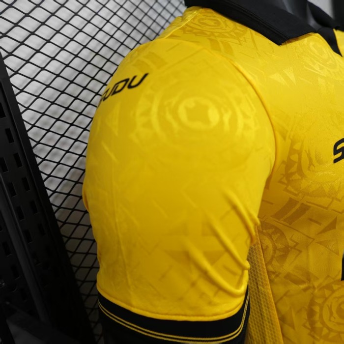 Player Version Wolves Jersey 2025-2026 Wolverhampton Wanderers Home Football Shirt Soccer Jersey