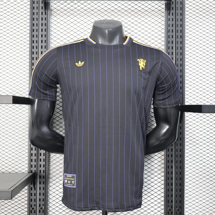 Fans Version 2025-2026 Manchester United Black Soccer Casual Shirt