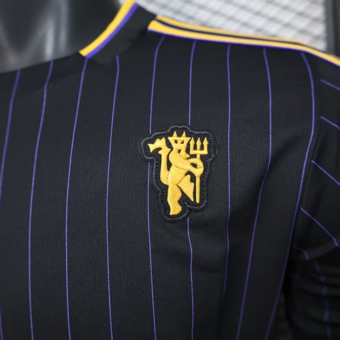 Fans Version 2025-2026 Manchester United Black Soccer Casual Shirt