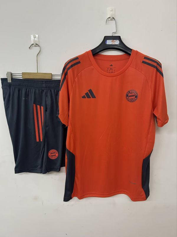 Adult Uniform 2025-2026 Bayern Munich Orange Soccer Training Jersey and Shorts Football Kits