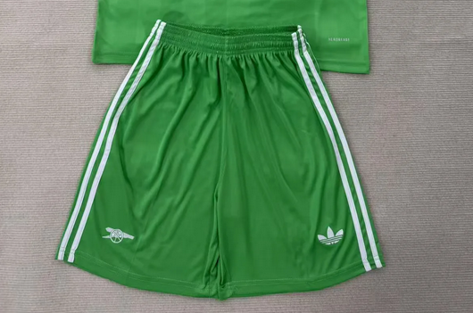Fan Version 2025-2026 Arsenal Green Goalkeeper Soccer Shorts Football Shorts