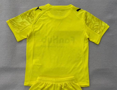 Fan Version 2025-2026 Derby County Yellow Goalkeeper Soccer Jersey Football Shirt