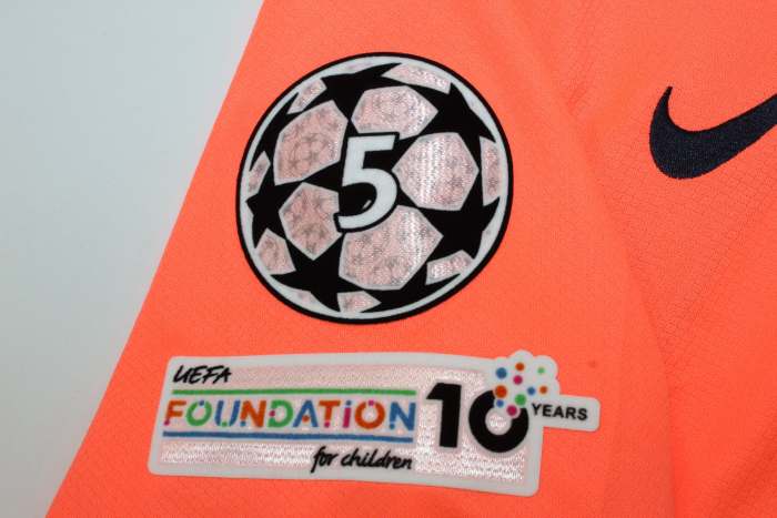 with UCL Patch Barca Camisetas de Futbol Player Version 2025-2026 Barcelona PEDRI 8 Third Away Orange Soccer Jersey