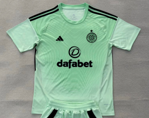 with Sponor Logo Fan Version 2025-2026 Celtic Green Goalkeeper Soccer Jersey Football Shirt