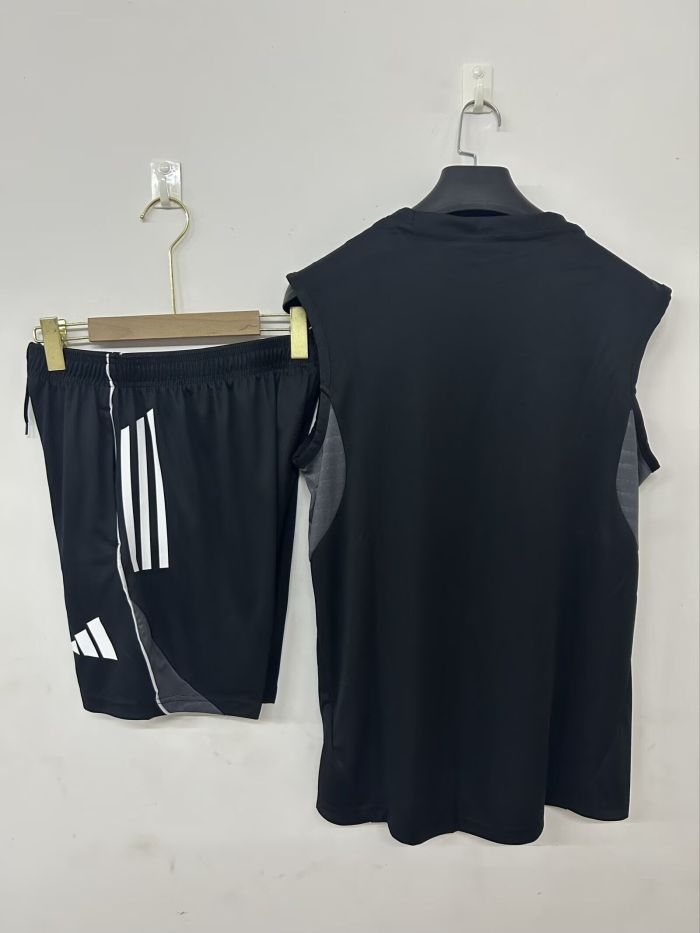 Adult Uniform 2025-2026 Eintracht Frankfurt Black Soccer Training Vest and Shorts Football Set