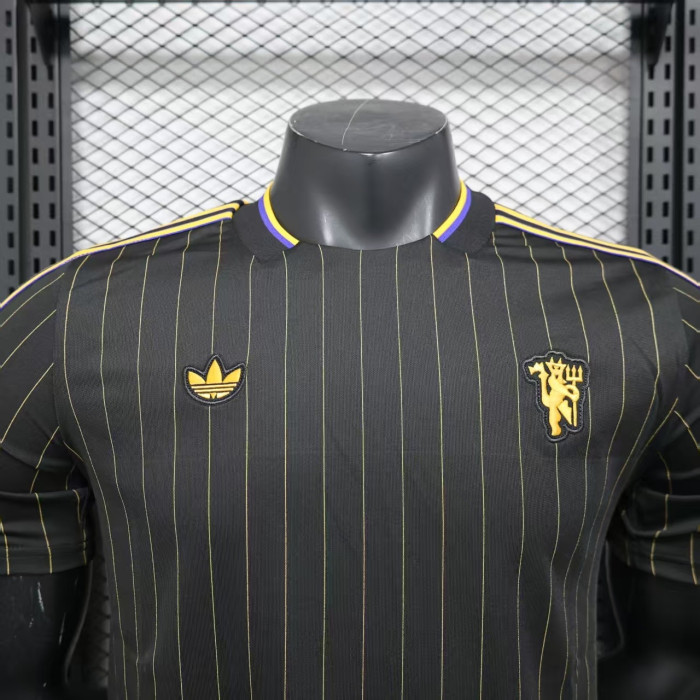 Player Version 2025-2026 Manchester United Black/Gold Icon Soccer Casual Shirt