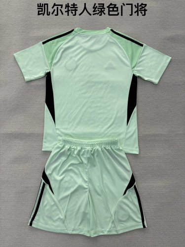 with Sponor Logo Youth Uniform Kids Kit Celtic 2025-2026 Green Goalkeeper Soccer Jersey Shorts Child Football Set