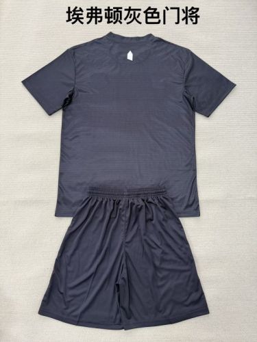 without Youth Uniform Kids Kit Everton 2025-2026 Dark Grey Goalkeeper Soccer Jersey Shorts Child Football Set