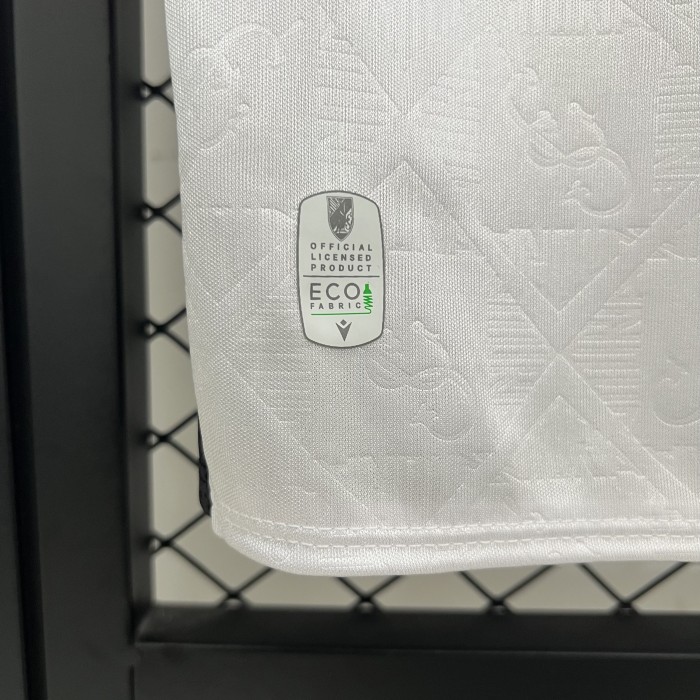 Fan Version 2025-2026 Vitória Home Guimarães Soccer Jersey Guimaraes Football Shirt