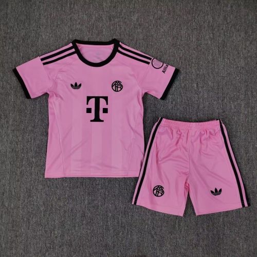 Youth Uniform Kids Kit 2025-2026 Bayern Munich Pink Goalkeeper Soccer Jersey Shorts Child Football Set