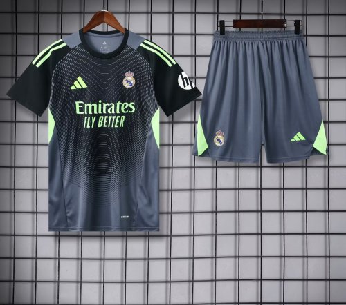 Adult Uniform 2025-2026 Real Madrid Grey Goalkeeper Soccer Jersey Shorts Men's Football Kit
