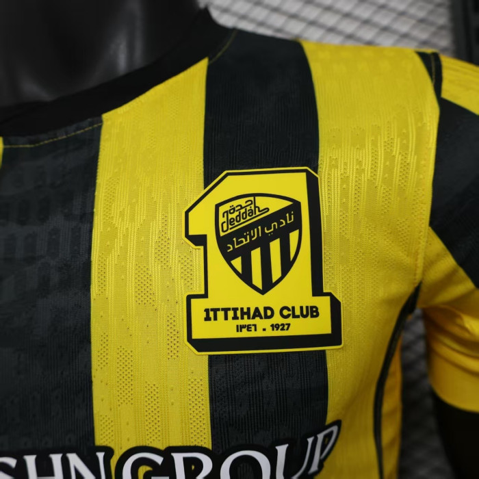 with New Sponor Logo Player Version 2025-2026 Al-Ittihad Home Soccer Jersey Football Shirt