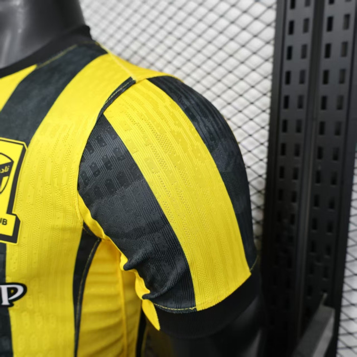 with New Sponor Logo Player Version 2025-2026 Al-Ittihad Home Soccer Jersey Football Shirt