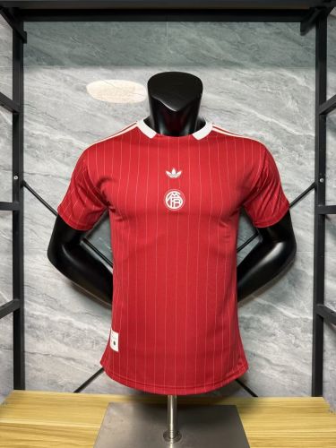 Player Version 2025-2026 Bayern Munich Red Soccer Jersey Bayern Munchen ICON Football Shirt