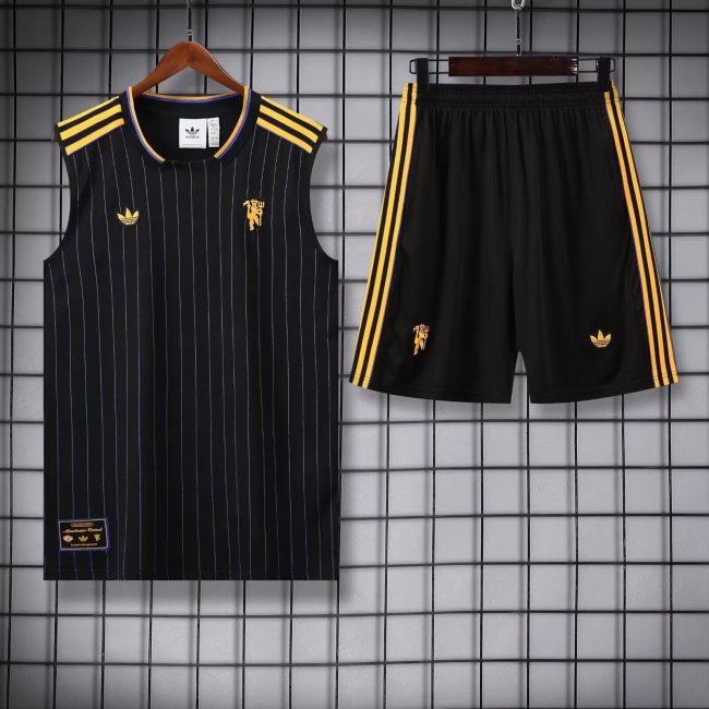 Adult Uniform 2025-2026 Chelsea Black Soccer Training Vest and Shorts Football Set