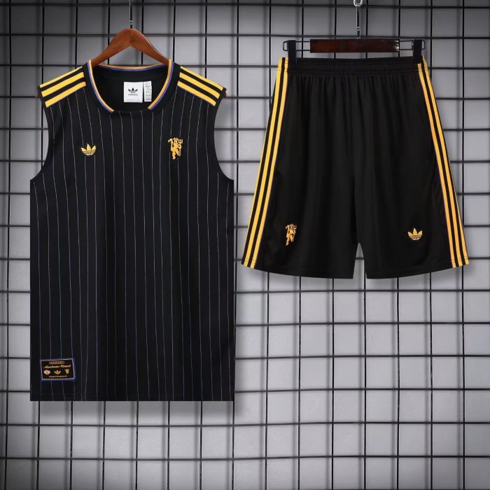 Adult Uniform 2025-2026 Chelsea Black Soccer Training Vest and Shorts Football Set