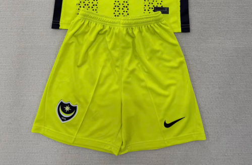 Fan Version 2025-2026 Portsmouth Third Away Green Soccer Shorts Football Shorts
