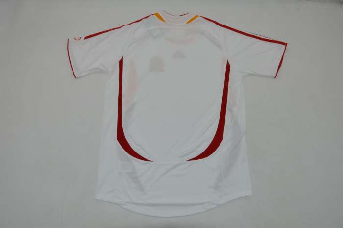 Retro Jersey Spain 2006 Away White Soccer Jersey Vintage Football Shirt