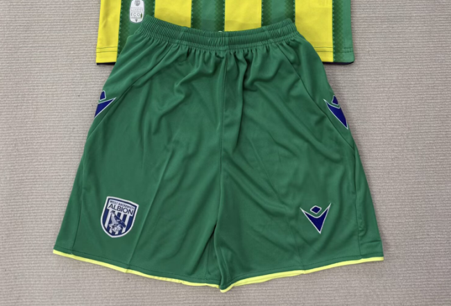 Fan Version 2025-2026 West Bromwich Albion Away Green Soccer Shorts Football Shorts