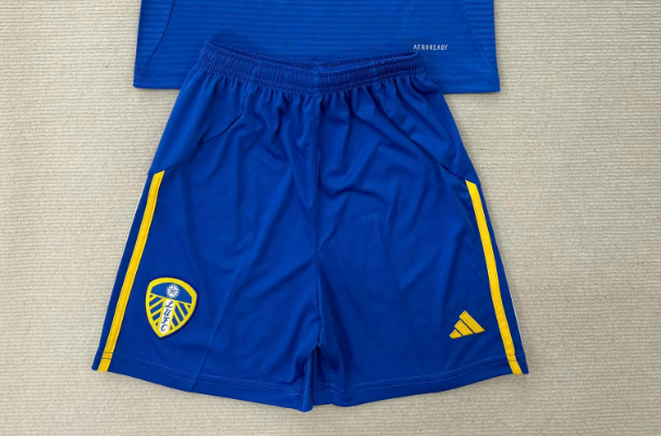 Fan Version 2025-2026 Leeds United Away Blue Soccer Shorts Horona Football Shorts