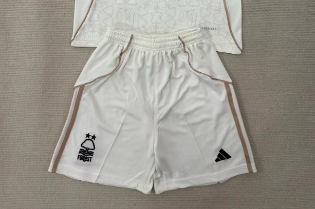 Fan Version 2025-2026 Nottingham Forest Away White Soccer Shorts Football Shorts