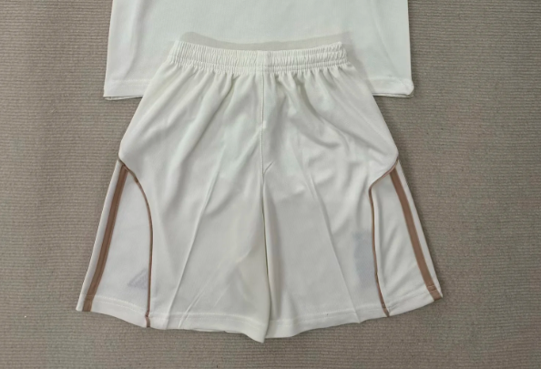 Fan Version 2025-2026 Nottingham Forest Away White Soccer Shorts Football Shorts