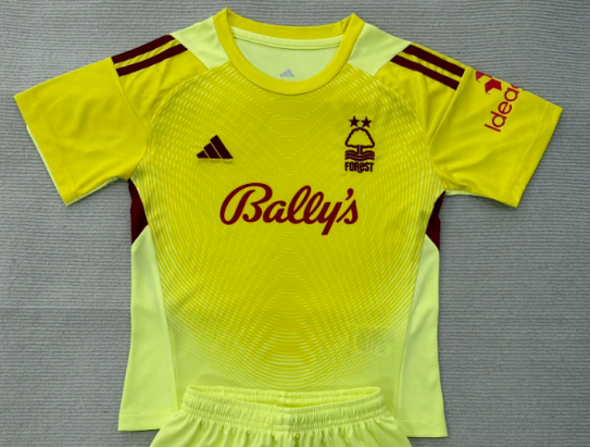 Fans Version 2025-2026 Nottingham Forest Yellow Goalkeeper Soccer Jersey Football Shirt
