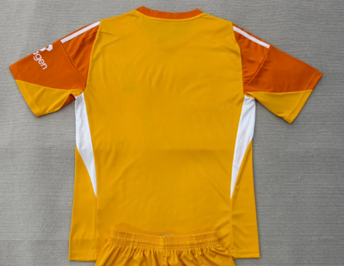 Fans Version 2025-2026 Nottingham Forest Orange Goalkeeper Soccer Jersey Football Shirt