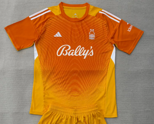 Fans Version 2025-2026 Nottingham Forest Orange Goalkeeper Soccer Jersey Football Shirt