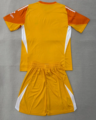 Youth Uniform Kids Kit Nottingham Forest 2025-2026 Orange Goalkeeper Soccer Jersey Shorts Child Football Set