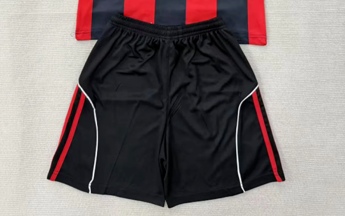 Fan Version 2025-2026 Frankfurt Home Soccer Shorts Football Shorts
