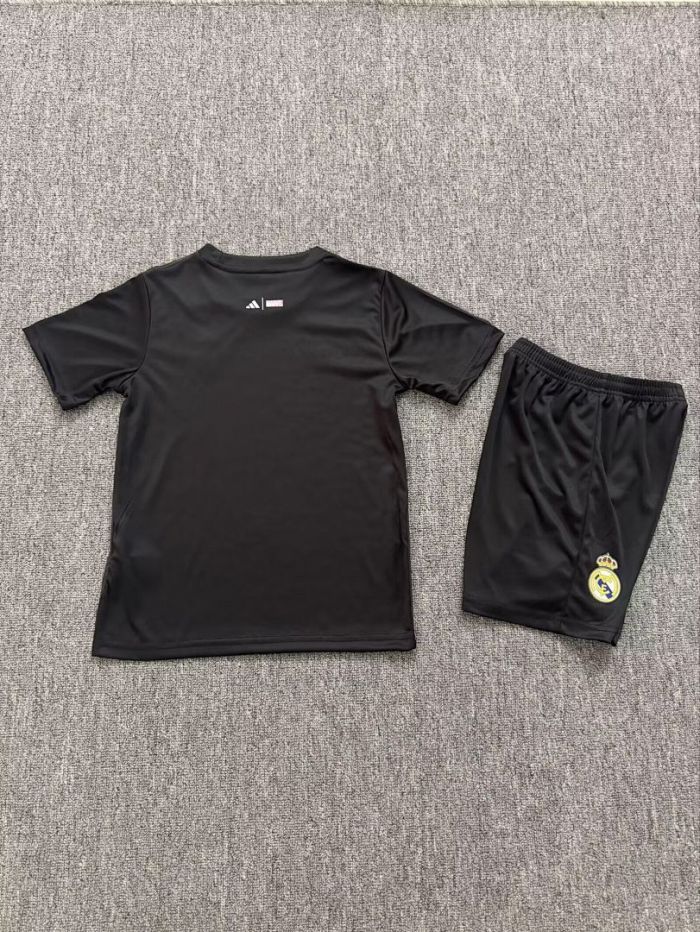 Youth Uniform Kids Kit 2025-2026 Real Madrid Black Marvel Version Soccer Jersey Shorts Child Football Set