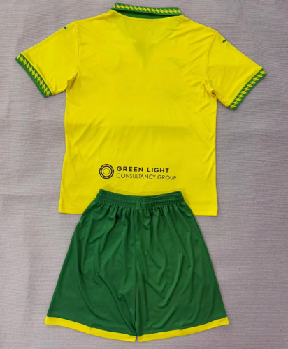Youth Uniform Kids Kit 2025-2026 Norwich City Home Soccer Jersey Shorts Child Football Set