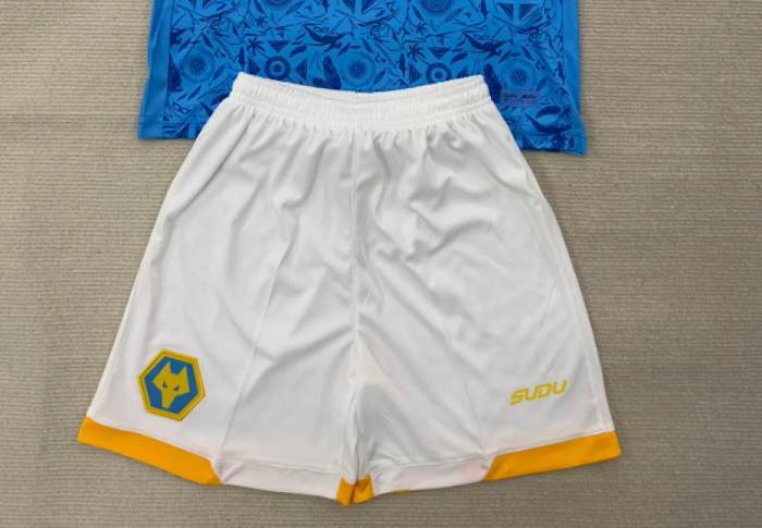Fan Version 2025-2026 Wolverhampton Wanderers Third Away White Soccer Shorts Wolves Football Shorts