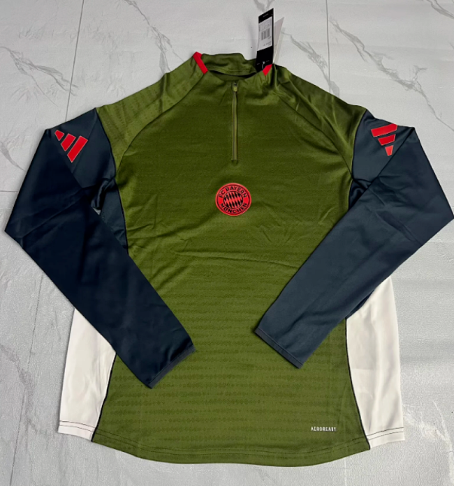 2025-2026 Bayern Munich Green Soccer Training Sweater
