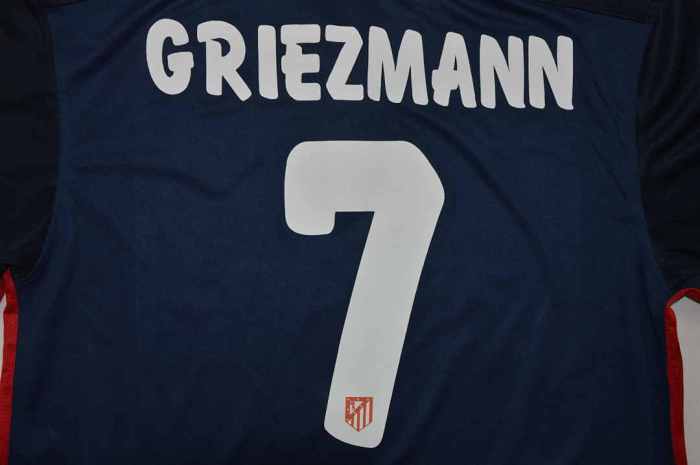 with LFP Patch Retro Jersey 2015-2016 Atletico Madrid GRIEZMANN 7 Away Dark Blue Soccer Jersey Vintage Football Shirt