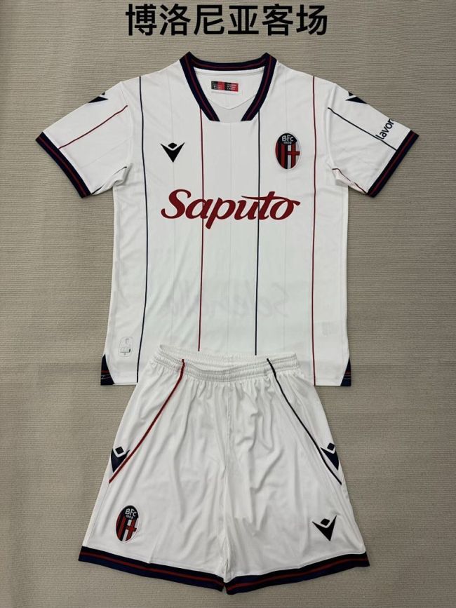 Youth Uniform Kids Kit 2025-2026 Bologna Away White Soccer Jersey Shorts Child Football Set