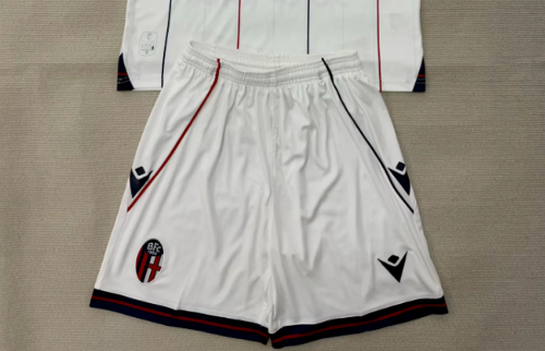 Fan Version 2025-2026 Bologna Away White Soccer Shorts Football Shorts