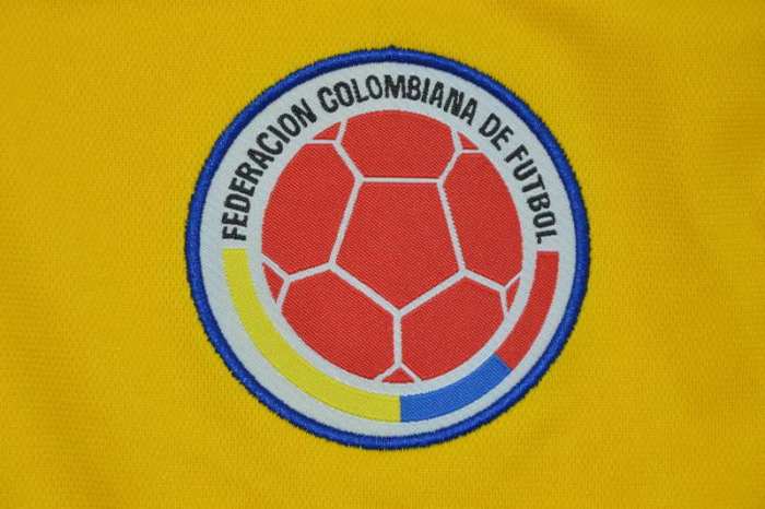 Retro Jersey 1998 Colombia VALDERRAMA 10 Home Soccer Jersey Vintage Football Shirt