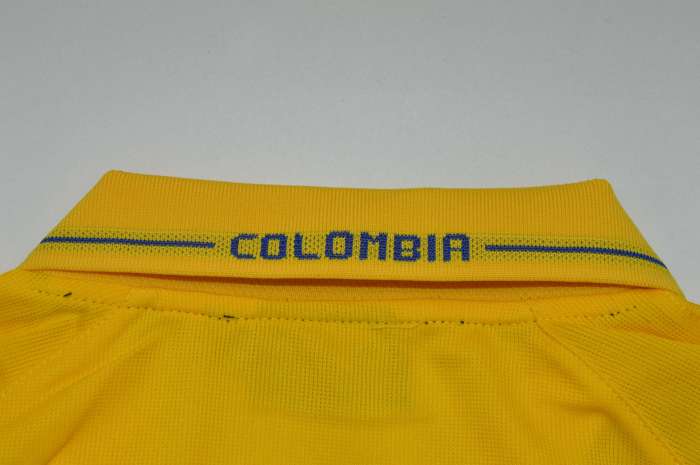Retro Jersey 2003-2005 Colombia CHICO 10 Home Soccer Jersey Vintage Football Shirt