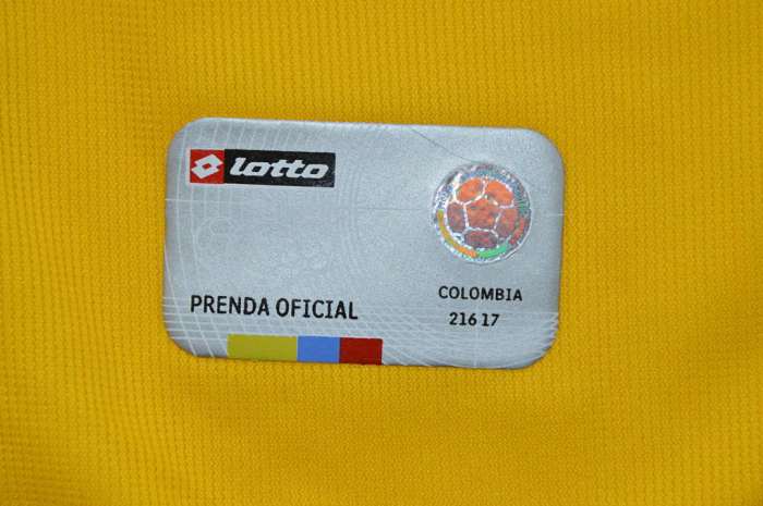 Retro Jersey 2003-2005 Colombia CHICO 10 Home Soccer Jersey Vintage Football Shirt