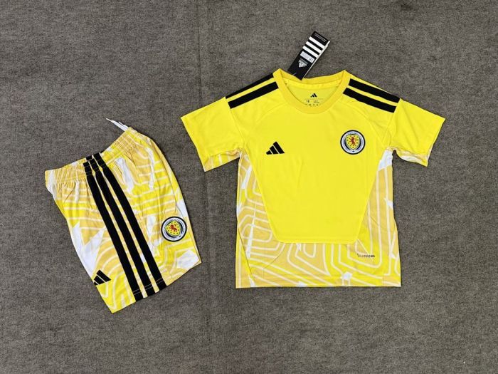 Youth Uniform Kids Kit 2026 Scotland Yellow Goalkeeper Soccer Jersey Shorts Child Football Set