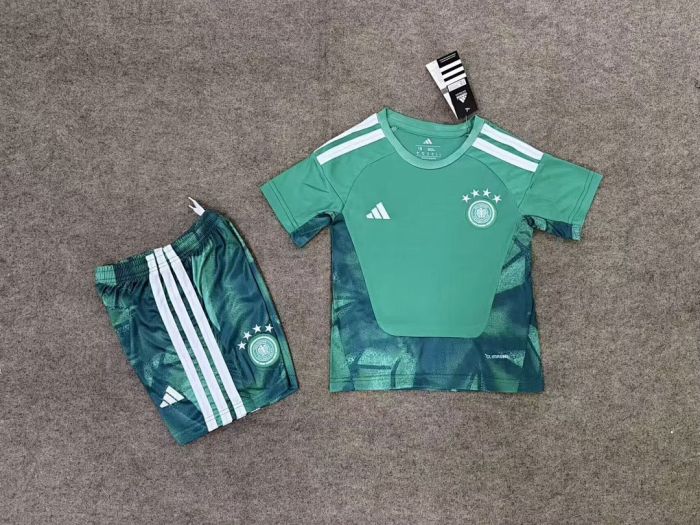 Youth Uniform Kids Kit 2026 Germany Green Goalkeeper Soccer Jersey Shorts Child Football Set