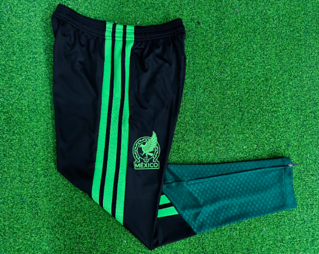 Player Version 2026 Mexico Black Soccer Long Pants
