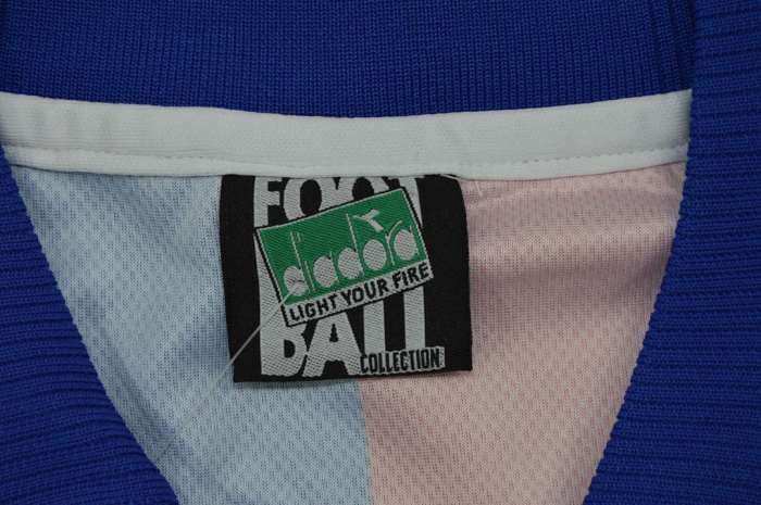 with Serie A Patch Retro Jersey 1997-1998 Bologna BAGGIO 10 Home Soccer Jersey Vintage Football Shirt
