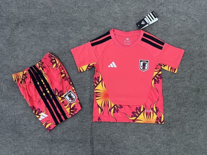 Youth Uniform Kids Kit 2026 Japan Pink Goalkeeper Soccer Jersey Shorts Child Football Set