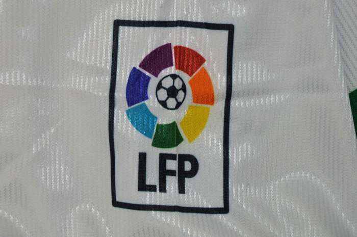 with LFP Patch Retro Jersey 1999-2000 Elche NINO 26 Home Soccer Jersey Vintage Football Shirt