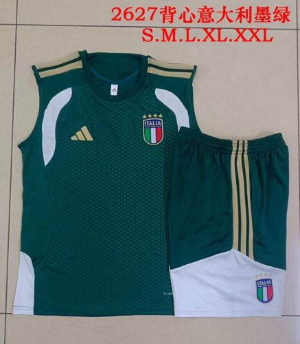 Adult Uniform 2026 Italy Green Soccer Training Vest and Shorts Football Set